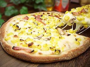 ピザ★ホワイトコーンPIZZA（20cm）★本格ピッツァ チーズ パーティー お惣菜 ギフト