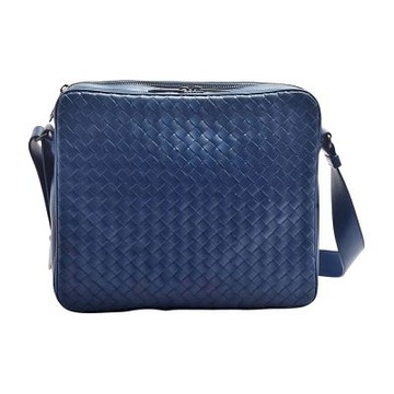 BOTTEGA VENETA 經典編織皮革雙層拉鍊斜背包/相機包(藍色)