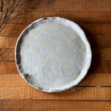 50049-獨特手作陶盤 18.5cm  Unique hand built plate