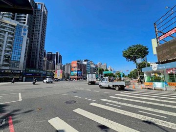 *專約* 慶豐、瑞豐、裕豐大面寬大地坪金鑽店墅~｜高雄市鼓山區裕豐街