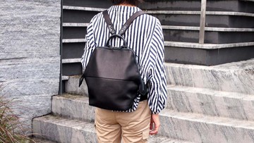 LESS DESIGN ｜日本都會時尚 職人六角後背包