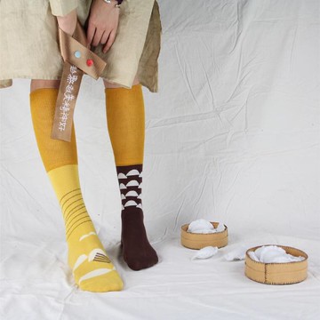 貳乘以原創設計男女不限時裝彩色正負形圖案精梳棉膝下長筒襪