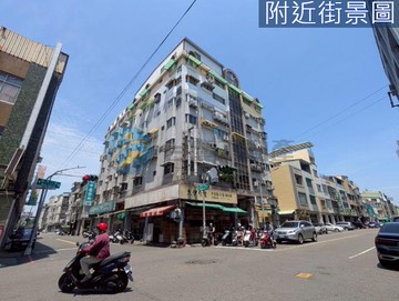熱河十全商圈買7樓3房+8樓再增建一房華廈｜高雄市三民區嫩江街