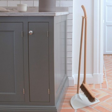 瑞典 iris hantverk 掃帚畚箕組 石灰白