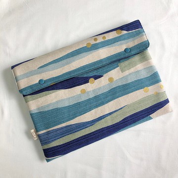 扣子筆電收納包///Macbook收納包 (客製布料選擇)