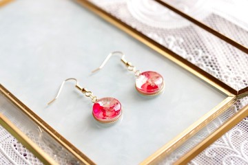 樹脂藝術 圓形耳環・戀愛迷宮