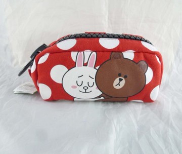 【震撼精品百貨】LINE FRIENDS_兔兔、熊大~化妝包-紅底圓點大拉鍊【共1款】