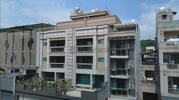 大地坪七米面寬｜臨路雙車電梯別墅｜台中市北屯區太祥西街