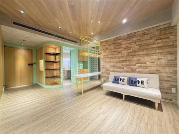 文化典藏值得珍藏/永久棟距美三房+車位｜高雄市前鎮區廣東三街