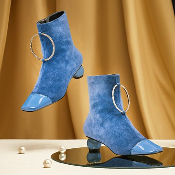 | HOA | 小方頭鑽石圓環粗跟短靴 | 藍色 | 5590 |
