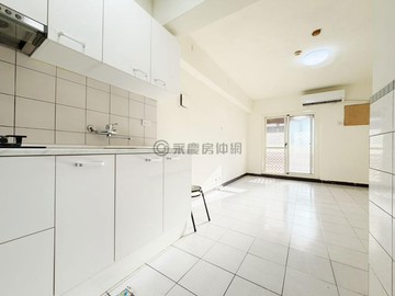 獨家❤️永興街商圈❤️採光好屋況電梯大套房｜台中市北區永興街