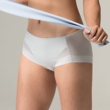 華歌爾-Wacoal Sports M-3L無痕中低腰平口運動內褲(星塵灰)VS1366FL