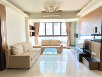 亞灣漢神百貨雙面採光3房+車位｜高雄市苓雅區光明街