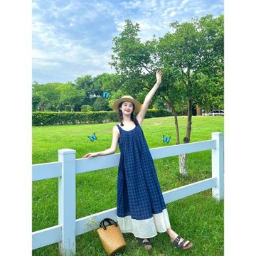 連衣裙2026新款女夏季多巴胺甜美溫柔格紋吊帶背心長裙設計感小眾