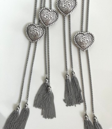 Heart Loop Tie Necklace 愛心項鍊 頸鍊 銀色 大尺寸