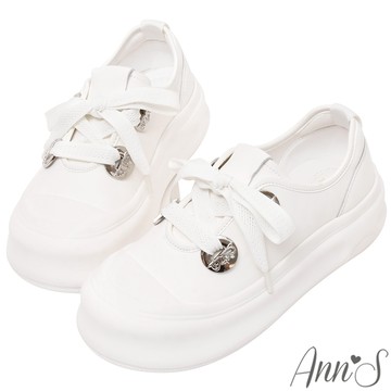 Ann’S銀色大圓扣綁帶真皮胖胖厚底休閒鞋4.5cm-白