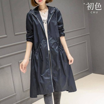 初色 韓版休閒純色壓褶寬鬆大碼過膝長款連帽風衣外套女外套-共6色-38042(M-4XL可選)