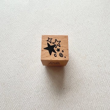 【Two Black Circles - 2022 印章系列 Vol. 1】小星星