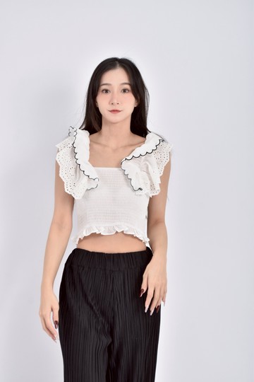 (S) 【艾玲私服】yu xuan修身短版撞色花邊白色短袖上衣