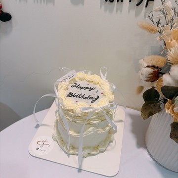 燃燒復古宮廷蛋糕 緞帶蛋糕  客製化蛋糕 鑠甜點 紀念日  4吋