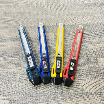 [沐沐屋]力大牌 ABEL 事務小美工刀 裁紙刀 學生型'