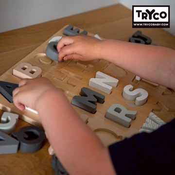 新品上市 寶寶彌月禮【Tryco】木質字母拼圖兩用板