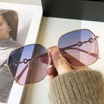 漸變色偏光太陽鏡女2024新款D家潮流網紅防紫外線ins墨鏡小臉超輕