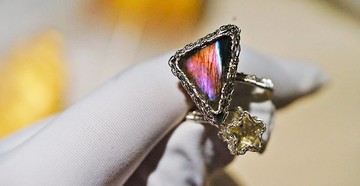 純手工純銀繞線製作彩色l拉長石黃水晶開口戒指