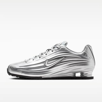 NIKE Nike 耐吉 W Shox Z [IO7843-002] 女 休閒鞋 運動鞋 彈簧鞋 緩震 支撐 銀色