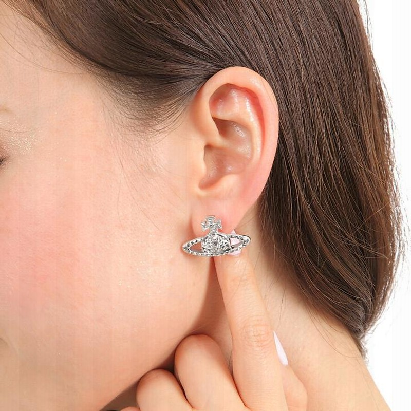 Vivienne Westwood ピアス 62010029 W110シルバー Vivienne Westwood ピアス 62010029 W110シルバー - メルカリ