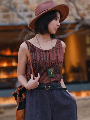 沙漠映畫 復古印花全棉毛邊針織背心