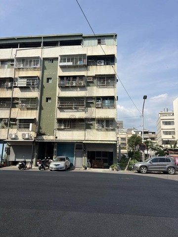 楠梓土庫家樂福|運動中心|5+6樓使用彈性大 ｜高雄市楠梓區清泰路