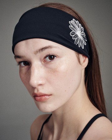 MARDI MERCREDI 經典雛菊髮帶 黑色 象牙白花 運動 舒適 BEURRE ULTIMATE COMFORT wide headband theflower