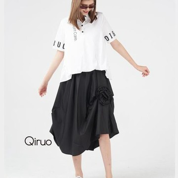 【Qiruo 奇若】春夏專櫃黑色造型裙8233B 抓皺設計