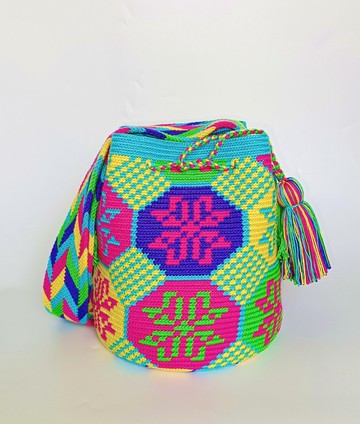 *特價* Wayuu 包，五彩，M 尺寸。