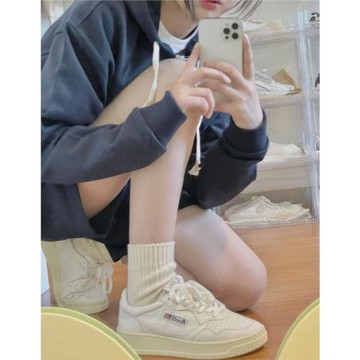 人手一雙~韓國網紅明星同款小白鞋休閑運動百搭透氣系帶ins板鞋女