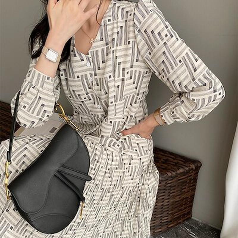 総柄切替プリーツワンピース 韓国プレミアムファッション フェミニンな雰囲気 最新トレンド 通販 Lineポイント最大1 0 Get Lineショッピング