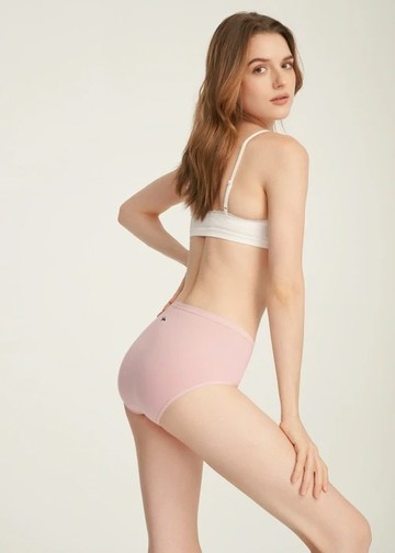 花開好運．高腰三角內褲(蜜桃粉-刺繡燕子)