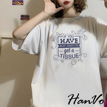 【HanVo】花邊字母塗鴉寬鬆T恤 短袖上衣 白色上衣 女裝 女生上衣 t恤 韓系女裝 女生衣著 A01-0155