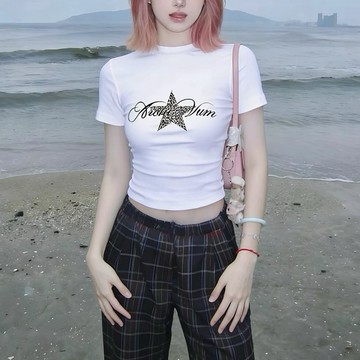 Muun Studio （現貨24hr出貨☠️）美式復古正肩短袖t恤露臍修身獨特絕美掐腰小上衣