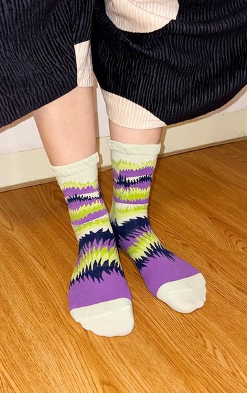 薰衣草浪潮 Lavender Wave 綠紫色中筒襪