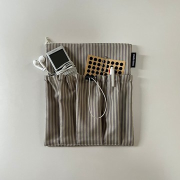 潑水文具多功能收納夾 (灰色 條紋)