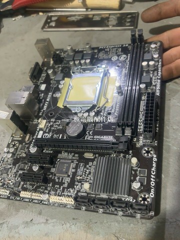 技嘉 H61M-D1 1155 D3 實測良好 台式機主扳 帶擋板【三和電腦配件店】