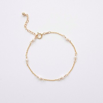 迷你淡水珍珠 14K GF 包金 可調整手鍊 輕盈點綴 單戴或疊搭