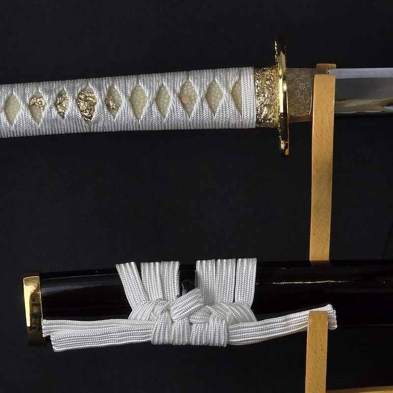 徳川黒漆塗鞘強反り太刀 武具 装飾 美術刀 練習等 模擬刀 模造刀 太刀