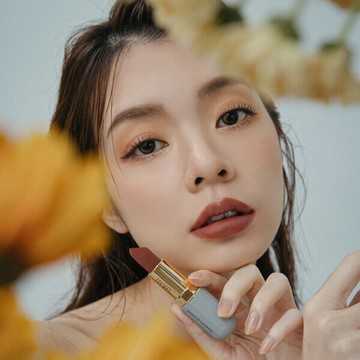 舒芙蕾濃醇絲絨唇膏 蜜香甜紅