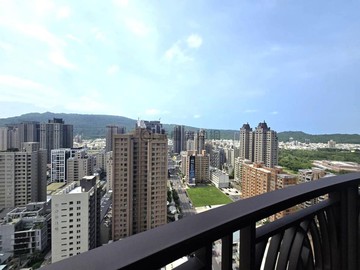 美術館景觀3+1房雙平車豪宅｜高雄市鼓山區美術東二路