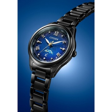 CITIZEN星辰 xC 夜川月限定款電波對時日月顯示光動能鈦金屬女錶-EE1007-75L-29mm