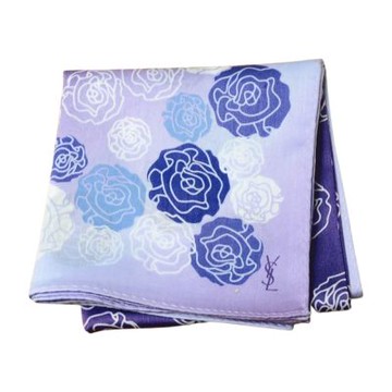 YSL Yves Saint Laurent 漸層紫韻玫瑰圖騰品牌字母LOGO帕領巾(紫色系/51CM)