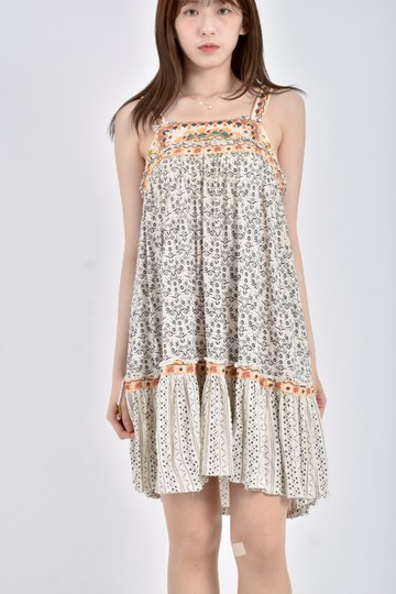 (S) 質感無袖花紋杏色洋裝